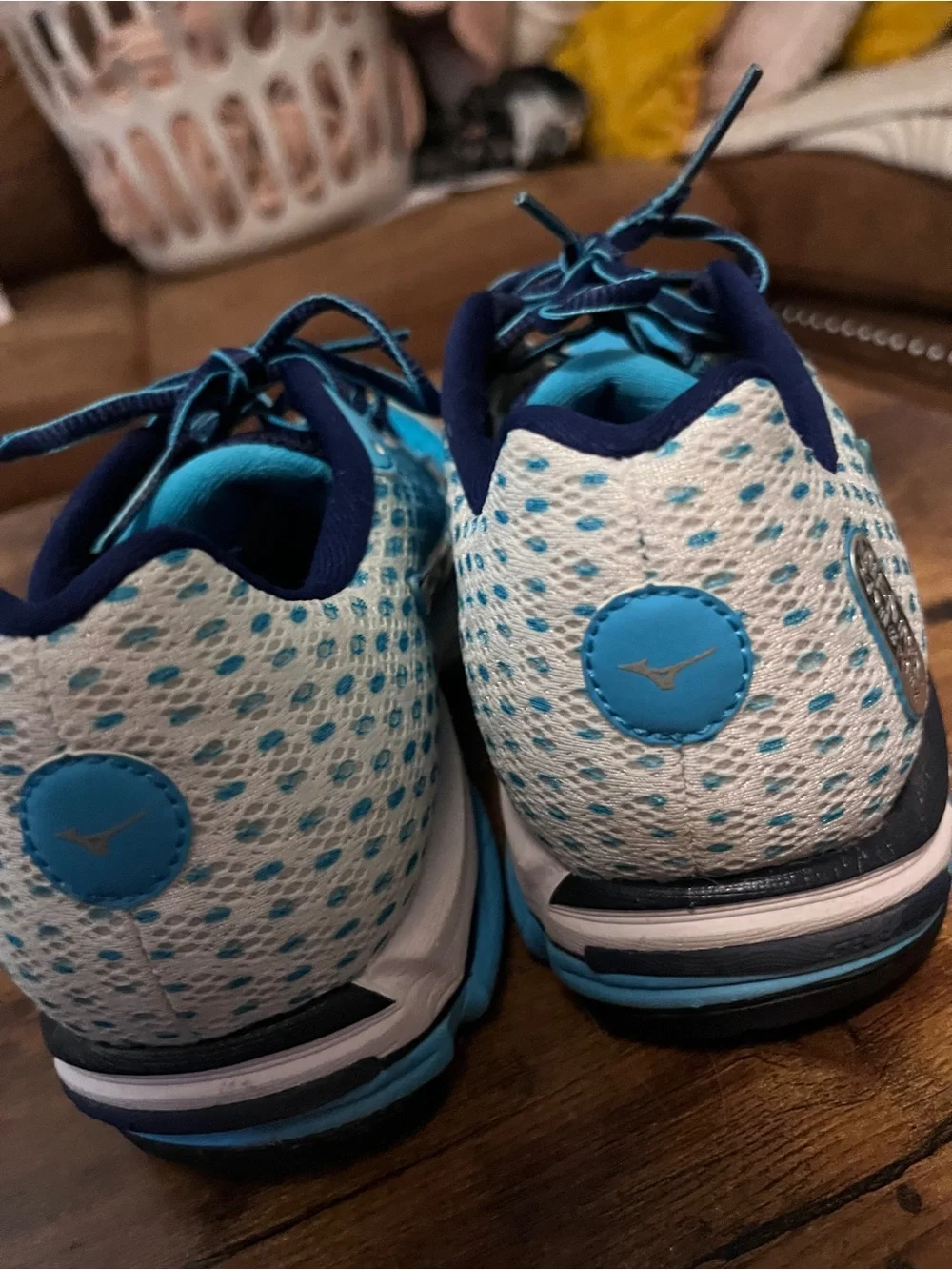 Mizuno Women's Turquoise and Navy Running Shoe
